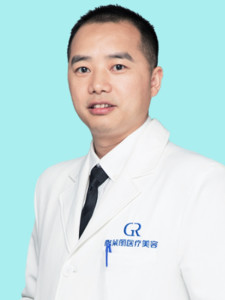成都格莱丽整形美容康晓兵技术好吗？附假体隆胸案例