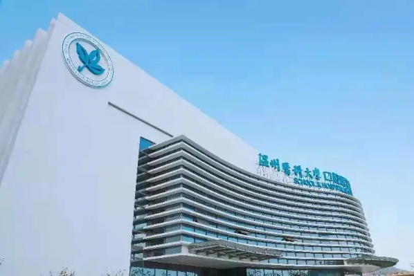 温州种植牙齿好医院哪家好温州医科口腔医院独占鳌头